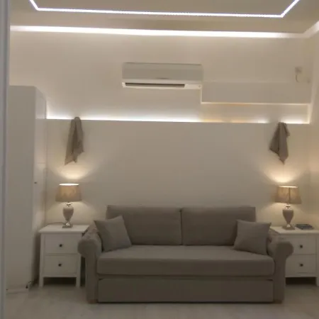 Nafpaktos Beach Luxury Suites Buitenkant foto